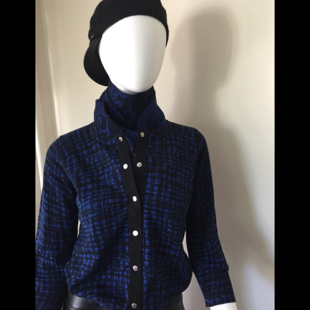 Michael Kors Black & blue snap close sweater